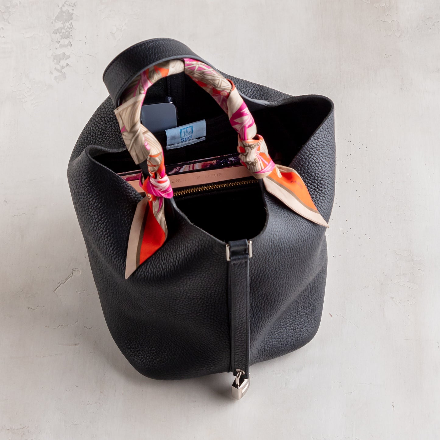 Bag organizer for Picotin 22